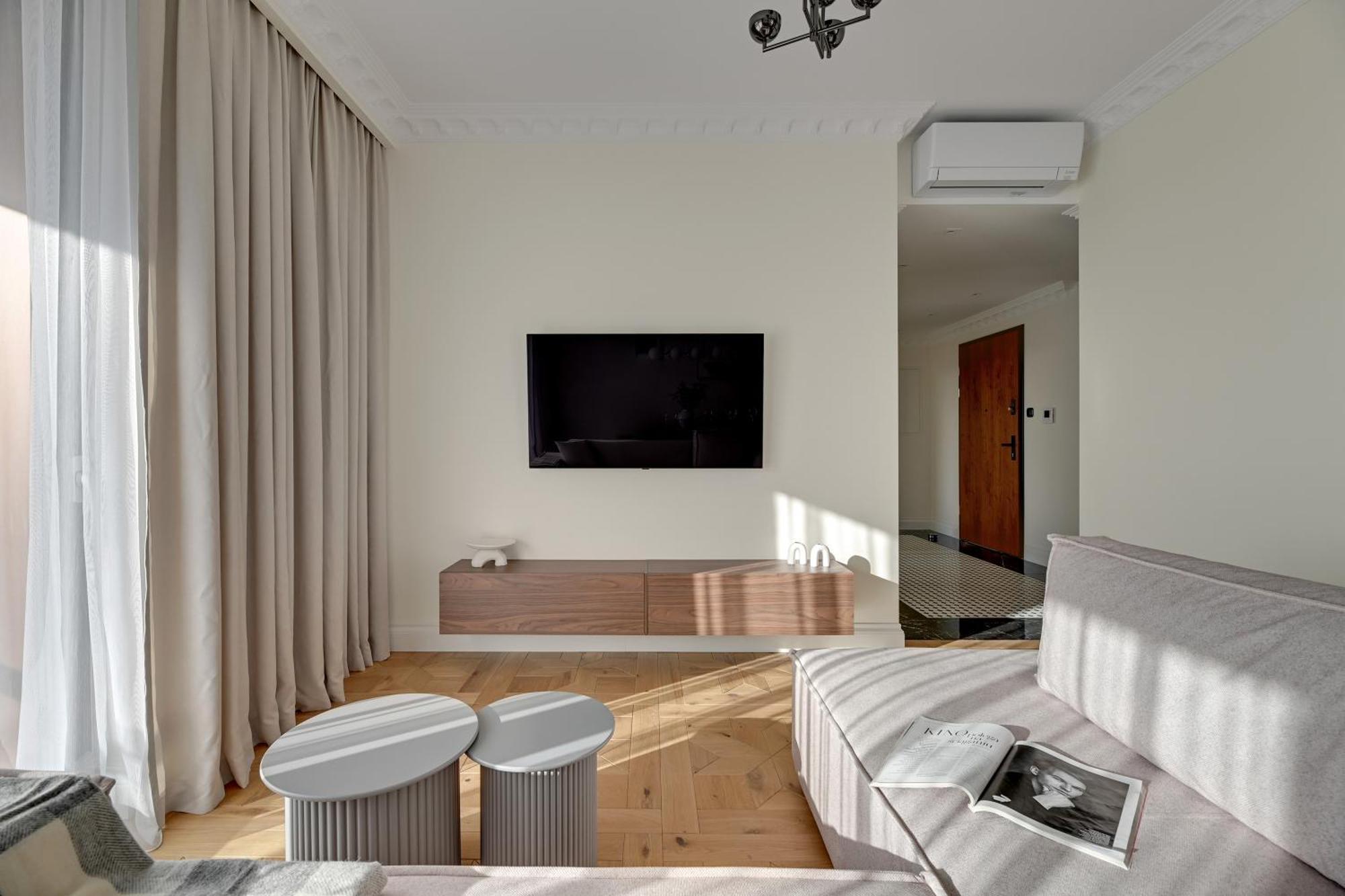 Brabank Riverside - Sauna, Business & Gym By Downtown Apartments 그단스크 객실 사진